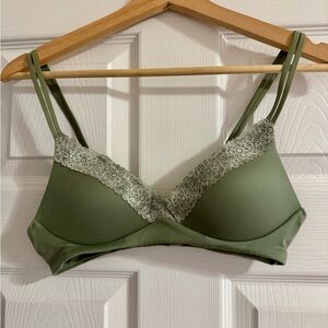 {Aerie} Real Sunnie Wireless push up bra size 34AA. EUC